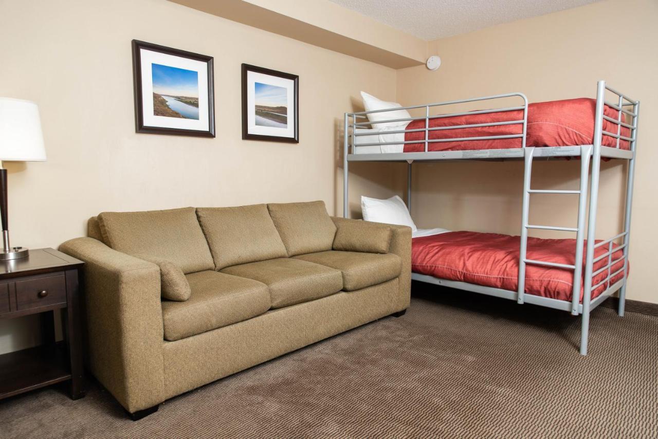 Baymont By Wyndham Red Deer Hotel Buitenkant foto