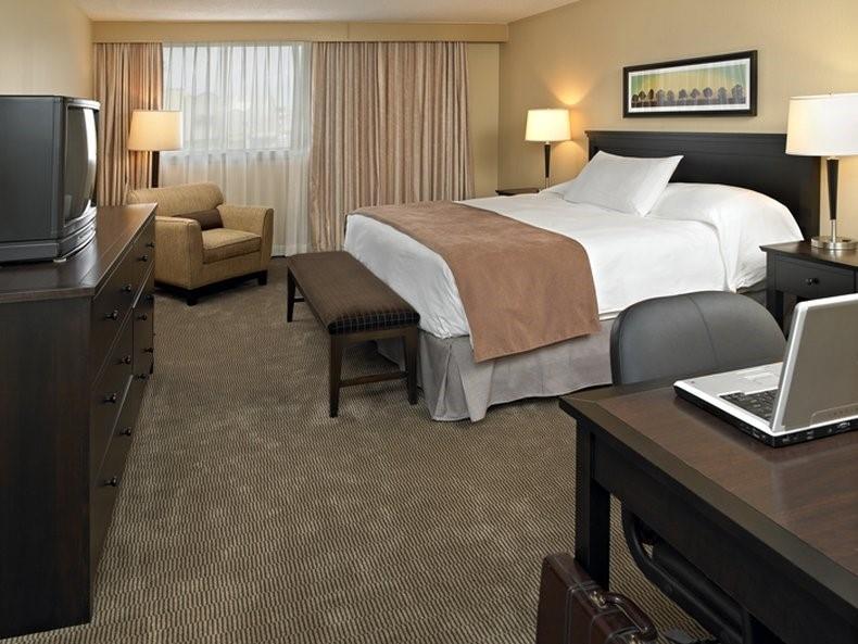 Baymont By Wyndham Red Deer Hotel Kamer foto